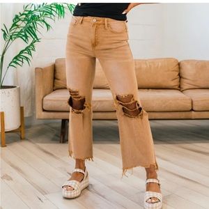 NWT- Vervet 90’s crop Flare Jeans